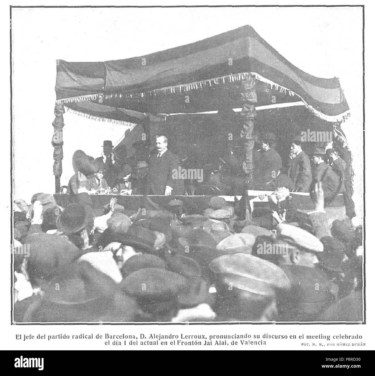 33 Alejandro Lerroux en un mitin celebrado en El Frontón Jai Alai de Valencia, de Gómez Durán, Nuevo Mundo, 05-01-1911 Banque D'Images
