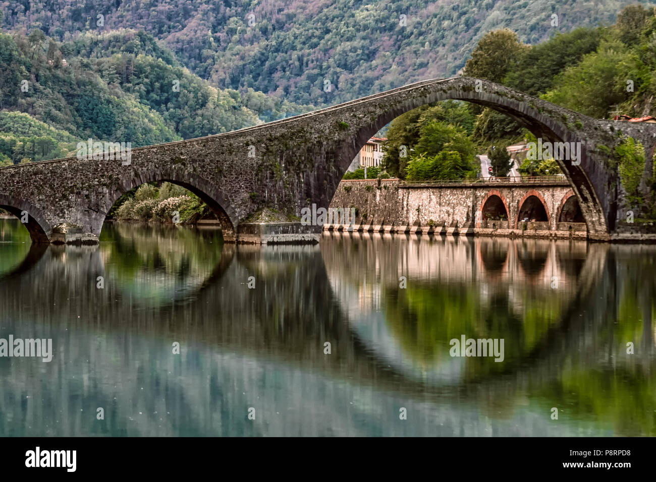 Ponte della Maddalena, Pont du Diable, Borgo a Mozzano, Lucca, Toscane, Italie Banque D'Images