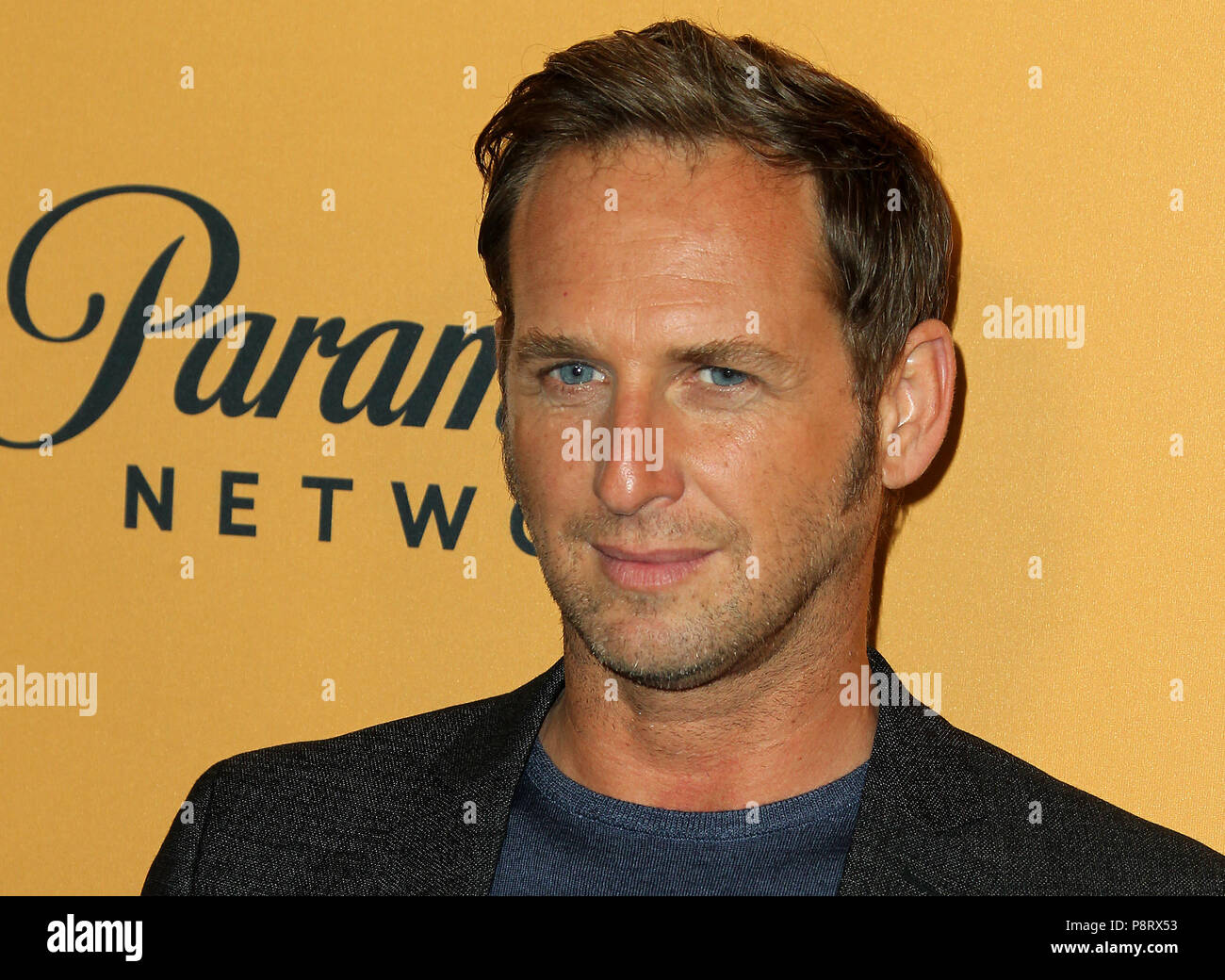 Yellowstone series world premiere Banque de photographies et d’images à haute résolution Alamy