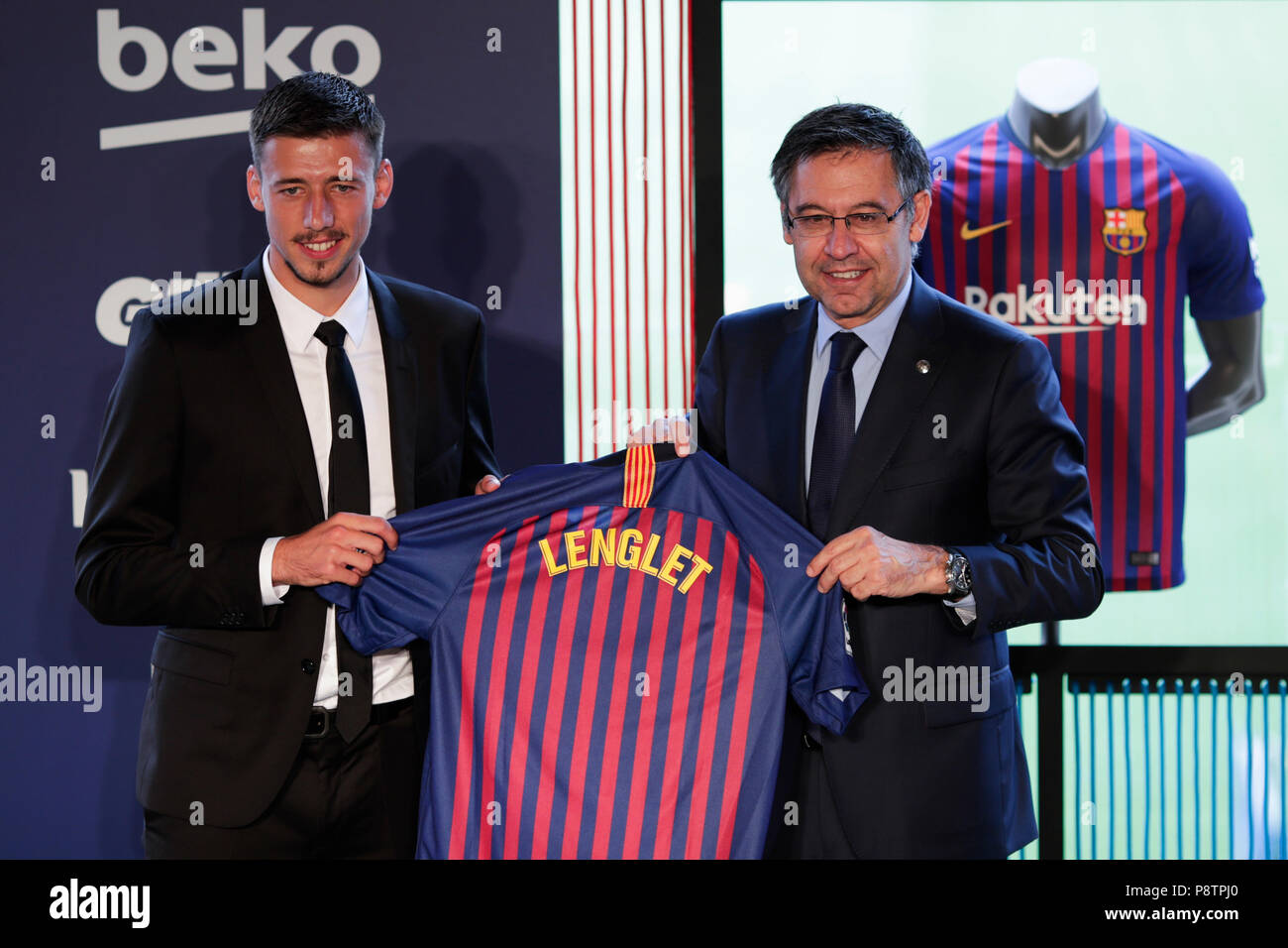 Camp Nou, Barcelona, Espagne. Le 13 juillet, 2018. FC Barcelone conférence de presse pour dévoiler la nouvelle signature, Clement Lenglet, Josep Maria Bartomeu président du FC Barcelona et Clement Lenglet au cours de la conférence de presse : Action Crédit Plus Sport/Alamy Live News Banque D'Images