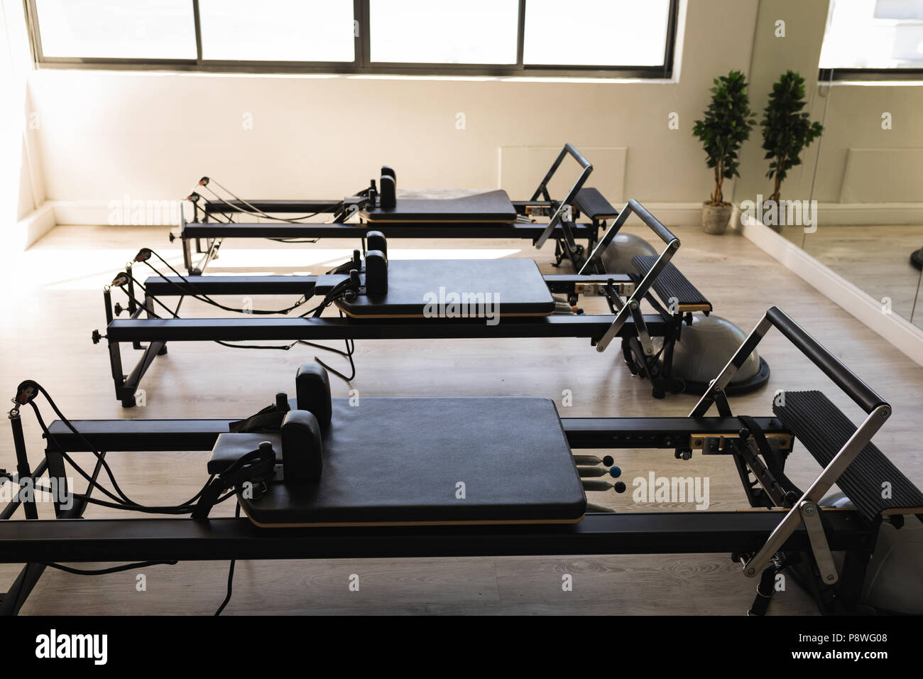 Machine pour étirements in fitness studio Banque D'Images