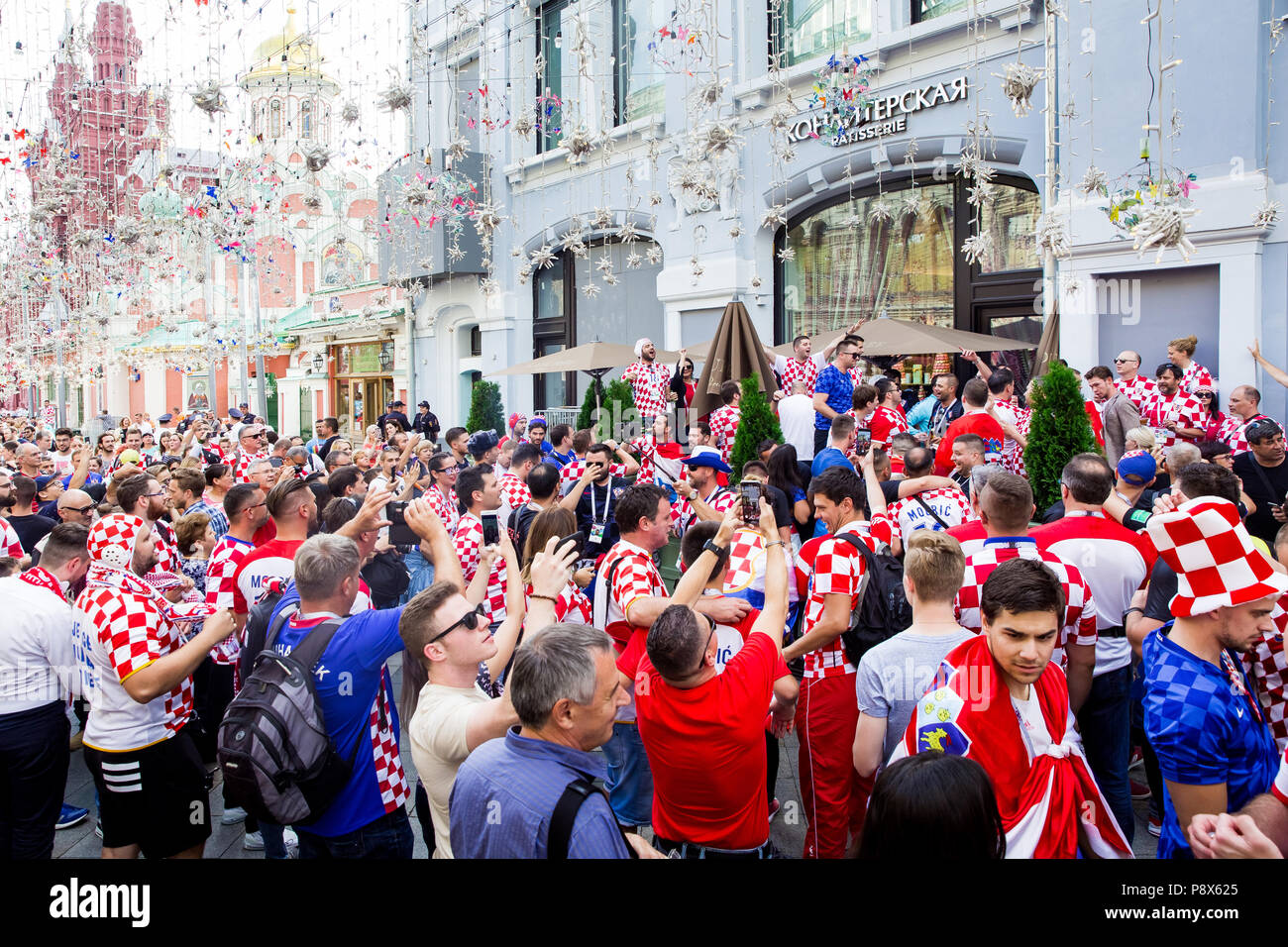 Moscou, Russie - Juin 2018 : les fans de football croate sur la coupe du monde à Moscou, Russie avant le jeu Croatia-England Banque D'Images