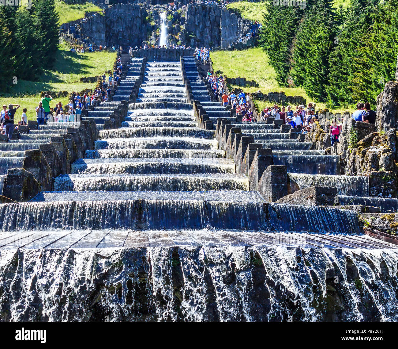 Le Le parc Bergpark Wilhelmshöhe, Allemagne et Waterfeatures Banque D'Images