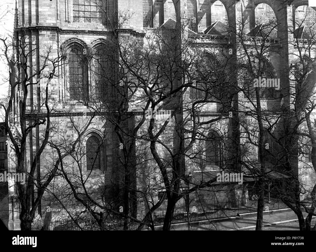 Eglise Notre-Dame - 267, partie nord de la Façade - Mantes-la-Jolie - Médiathèque de l'architecture et du patrimoine - APMH00006484 Banque D'Images