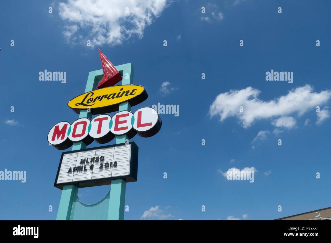 Restauré en néon à l'extérieur de la Lorraine Motel, où Martin Luther King a été tué, a été rétablie depuis le National Civil Rights Museum de Memphis Banque D'Images