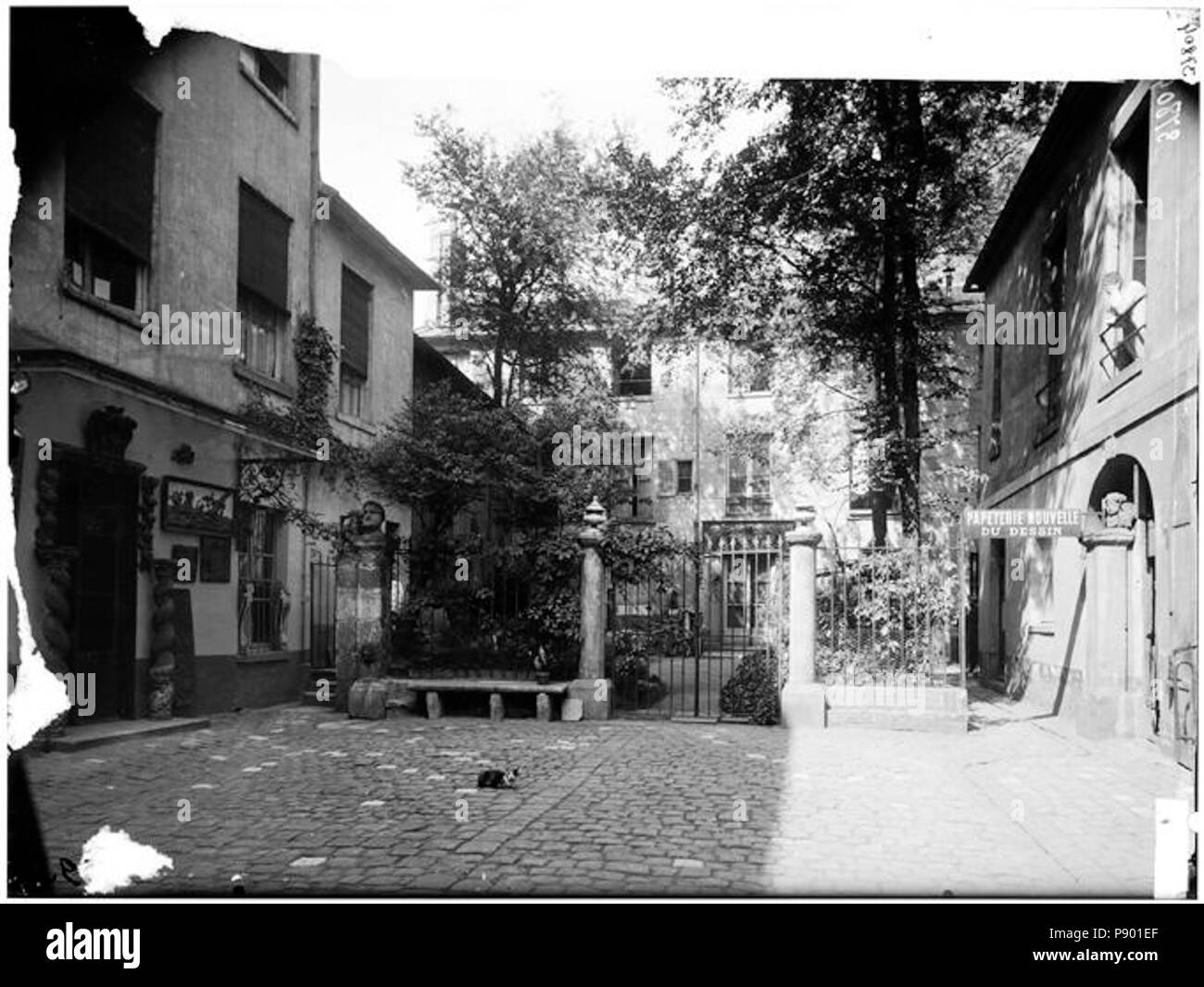 334 Hôtel d'Aubray (ancien) - Vue de la cour et du jardin - Paris 04 - Médiathèque de l'architecture et du patrimoine - APMH00037804 Banque D'Images