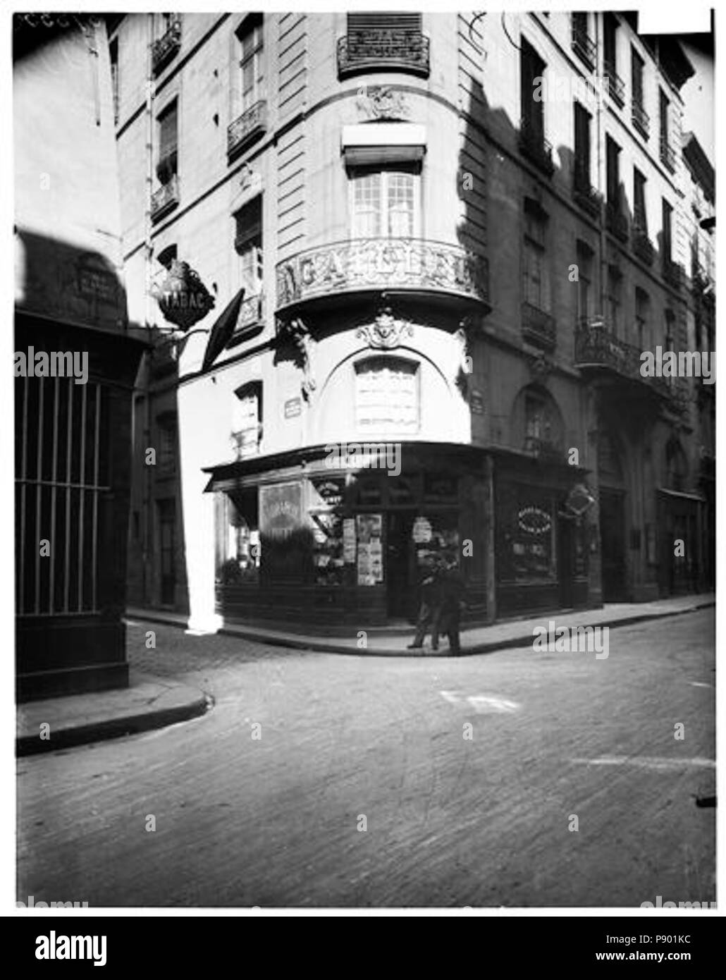 335 Hôtel Tillet de la Bussière, Librairie du Lycée Fénelon - façade sur rue - Paris 05 - Médiathèque de l'architecture et du patrimoine - APMH00037835 Banque D'Images