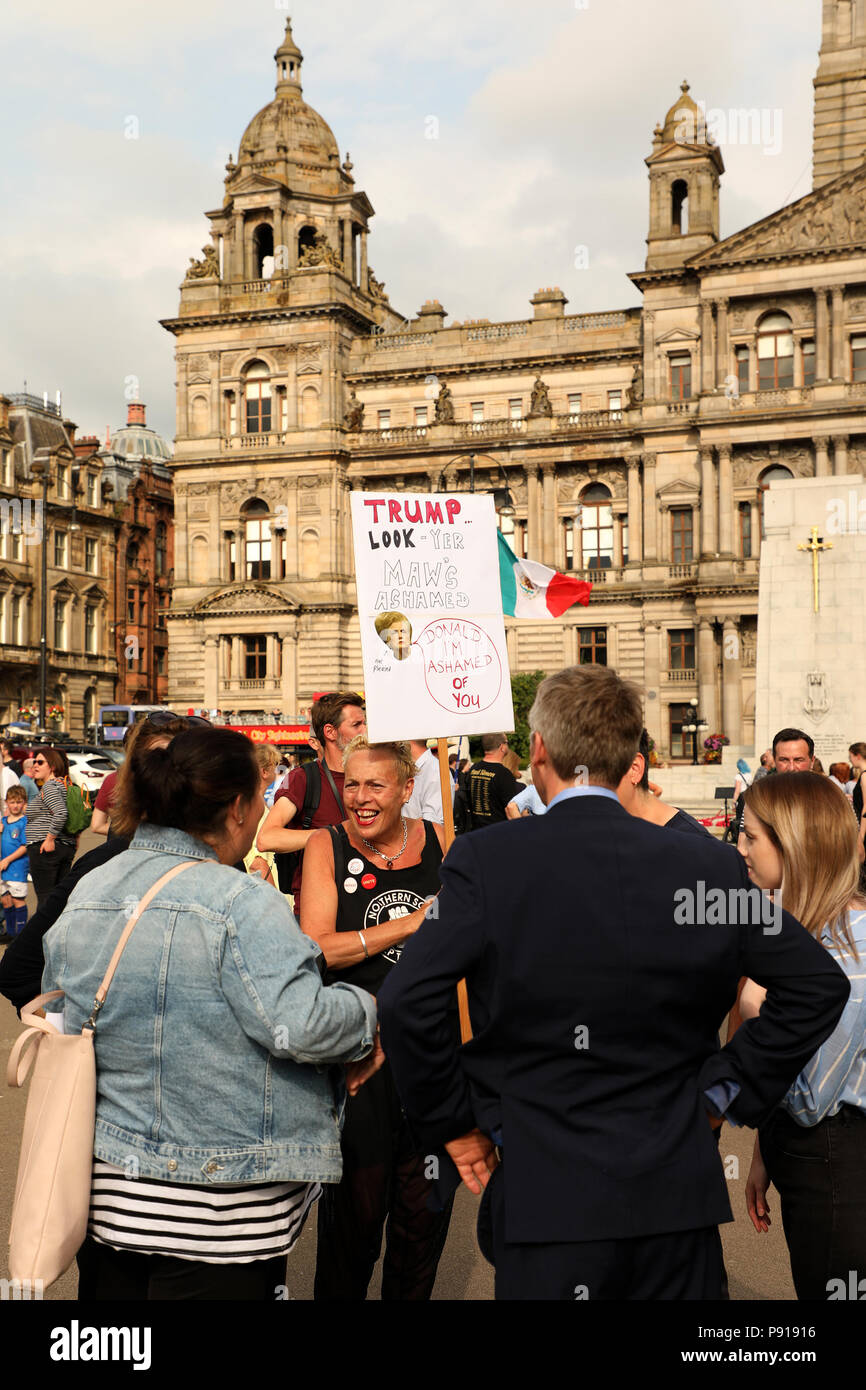 Londres, Royaume-Uni, 13 juillet 2018. Protestation Trump George Square, Glasgow, Scotland, UK Crédit : John Nichol/Alamy Live News Banque D'Images