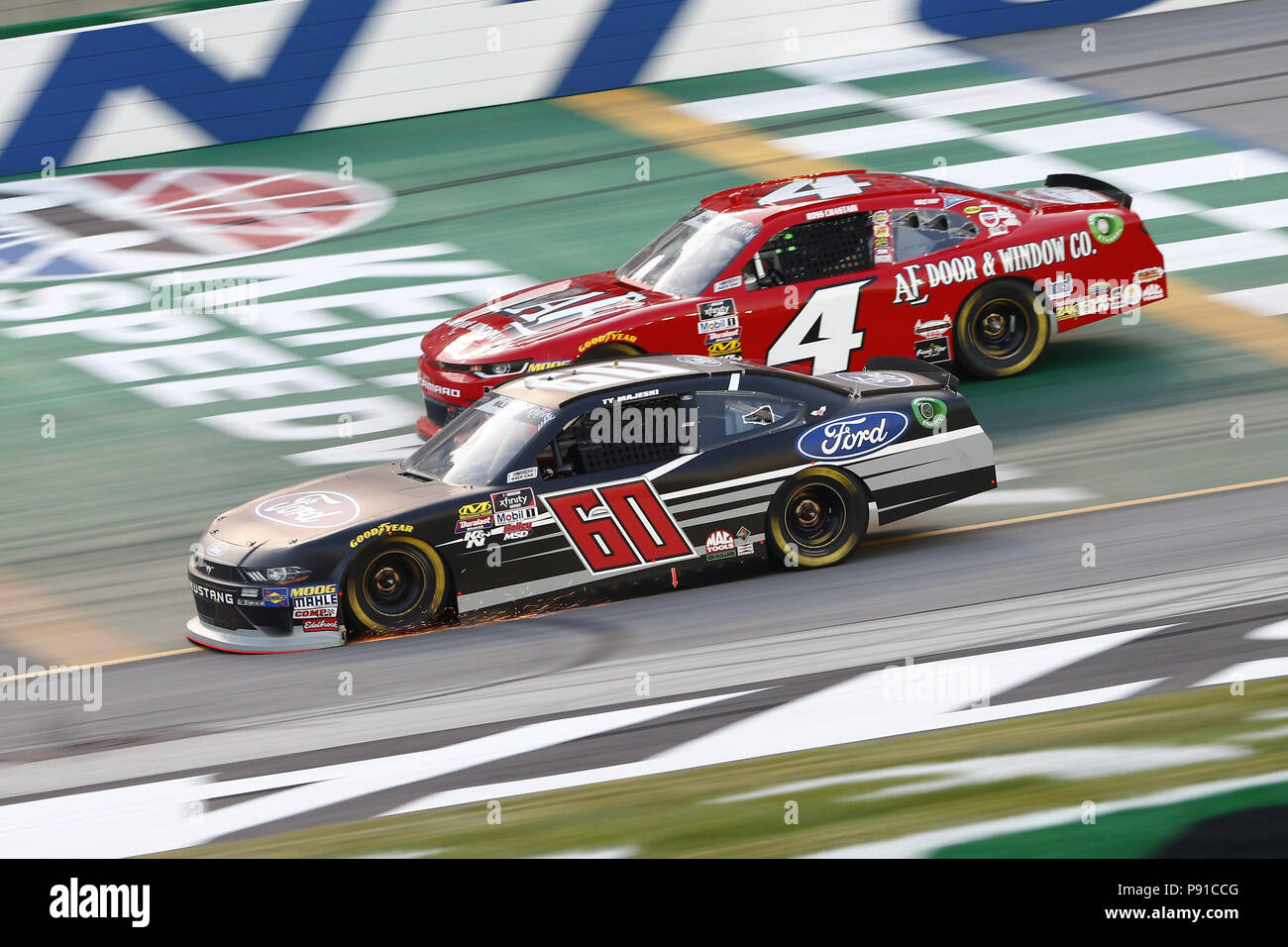 Sparte, Kentucky, USA. Le 13 juillet, 2018. Ty Majeski (60) et Ross Chastain (4) bataille de position au cours de l'Alsco 300 au Kentucky Speedway à Sparte, Kentucky. Crédit : Chris Owens Asp Inc/ASP/ZUMA/Alamy Fil Live News Banque D'Images