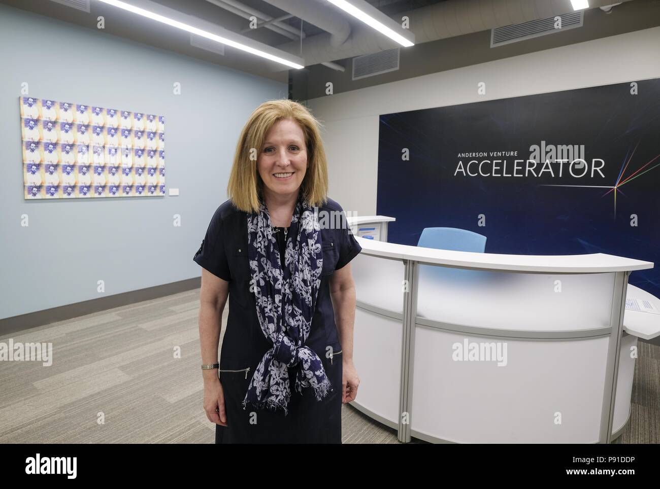 Los Angeles, Californie, USA. 20 Juin, 2018. Elaine Hagan, doyen associé des initiatives entrepreneuriales à l'UCLA Anderson School of Management. Ringo : crédit Chiu/ZUMA/Alamy Fil Live News Banque D'Images