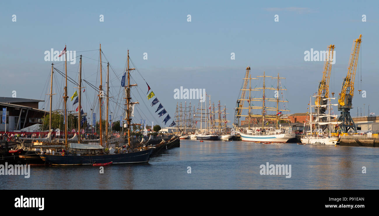 Sunderland, Royaume-Uni, 13 juillet 2018. Des navires amarrés pour la 2018 Course des grands voiliers au port de Sunderland, dans le nord-est de l'Angleterre. Les navires sont à quai sur la rivière l'usure. Crédit : Stuart Forster/Alamy Live News Banque D'Images