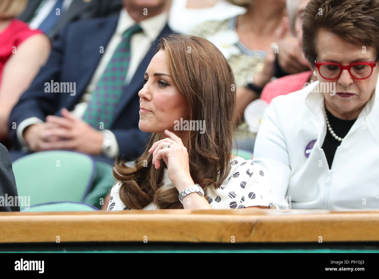 Londres, Royaume-Uni, le 14 juillet 2018 : 'Kate' Catherine duchesse de Cambridge visite la demi-finale des hommes au jour 12 au tennis de Wimbledon 2018 au All England Lawn Tennis et croquet Club à Londres. Crédit : Frank Molter/Alamy live news Banque D'Images