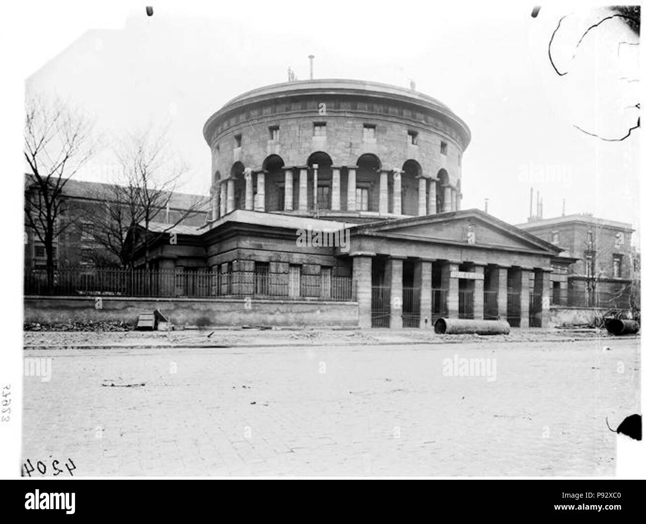 483 Rotonde de la Villette - Vue générale - Paris 19 - Médiathèque de l'architecture et du patrimoine - APMH00037923 Banque D'Images