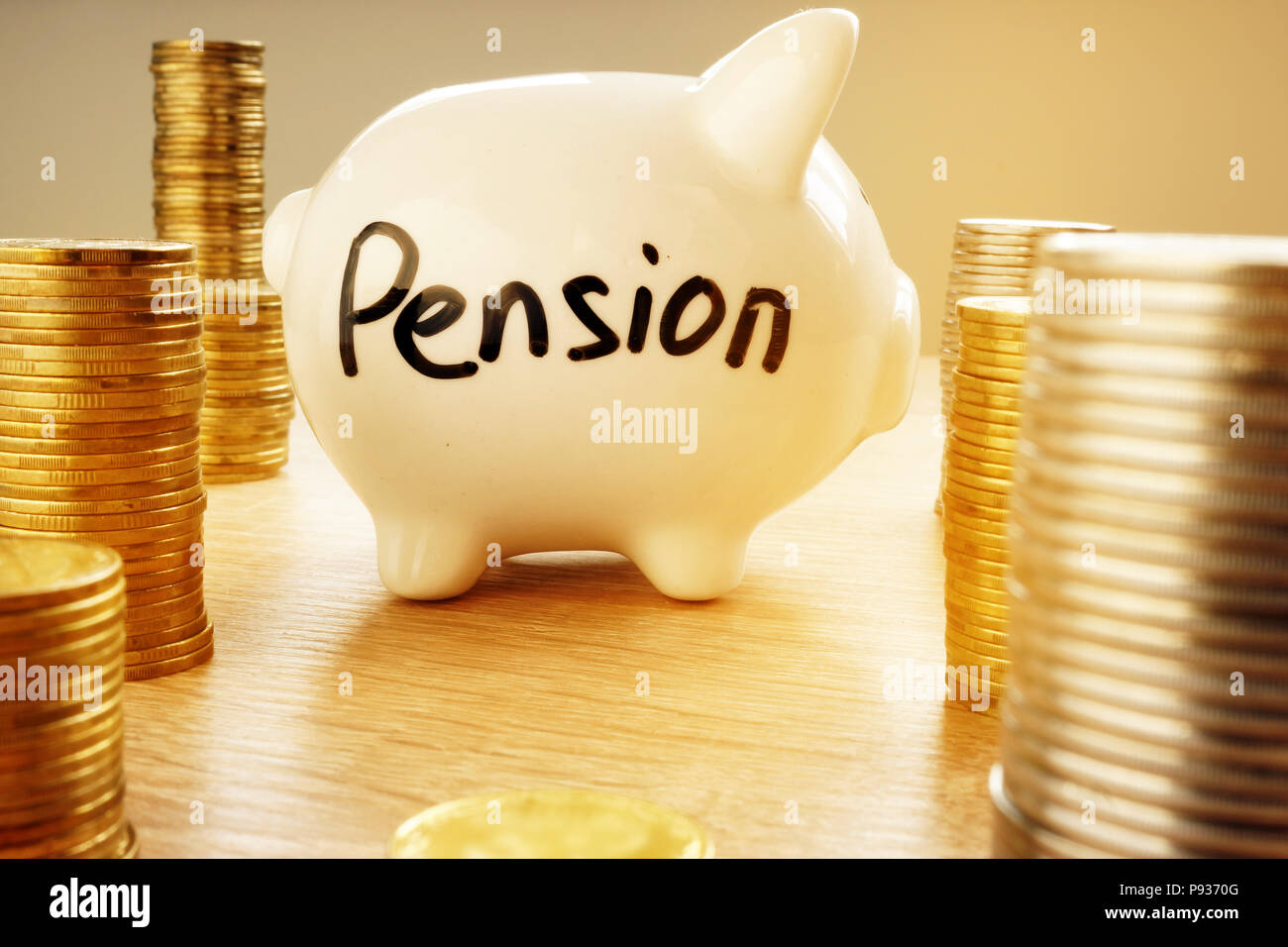 Plan de retraite. Tirelire avec word pension. Banque D'Images