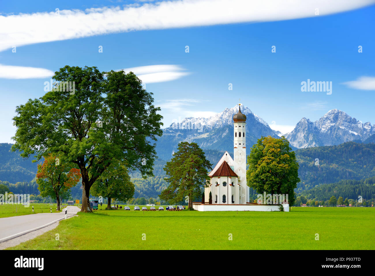 Belle église de pèlerinage Saint Coloman, situé près de la célèbre château de Neuschwanstein, en Bavière, Allemagne. Banque D'Images