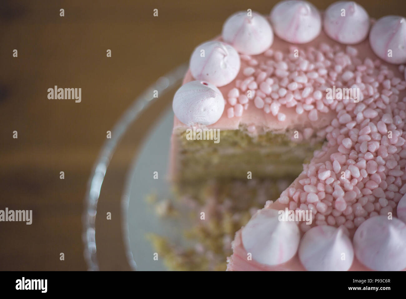 Champagne Rose Gateau Glacage A La Creme Au Beurre Photo Stock Alamy
