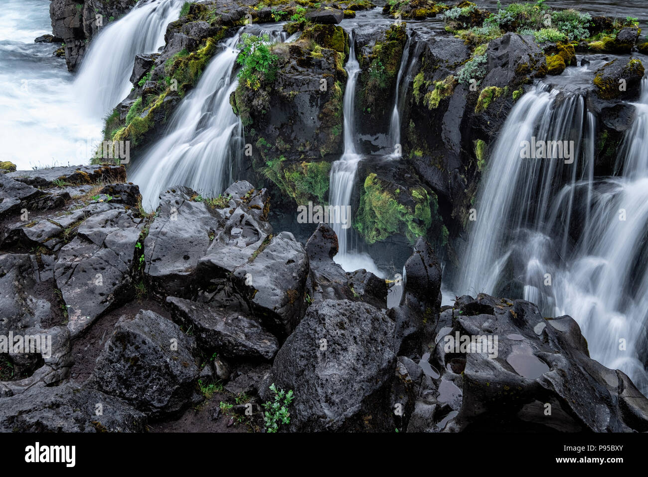 Motion blurred beautifall Hlaupatungufoss - cascade d'Islande Banque D'Images
