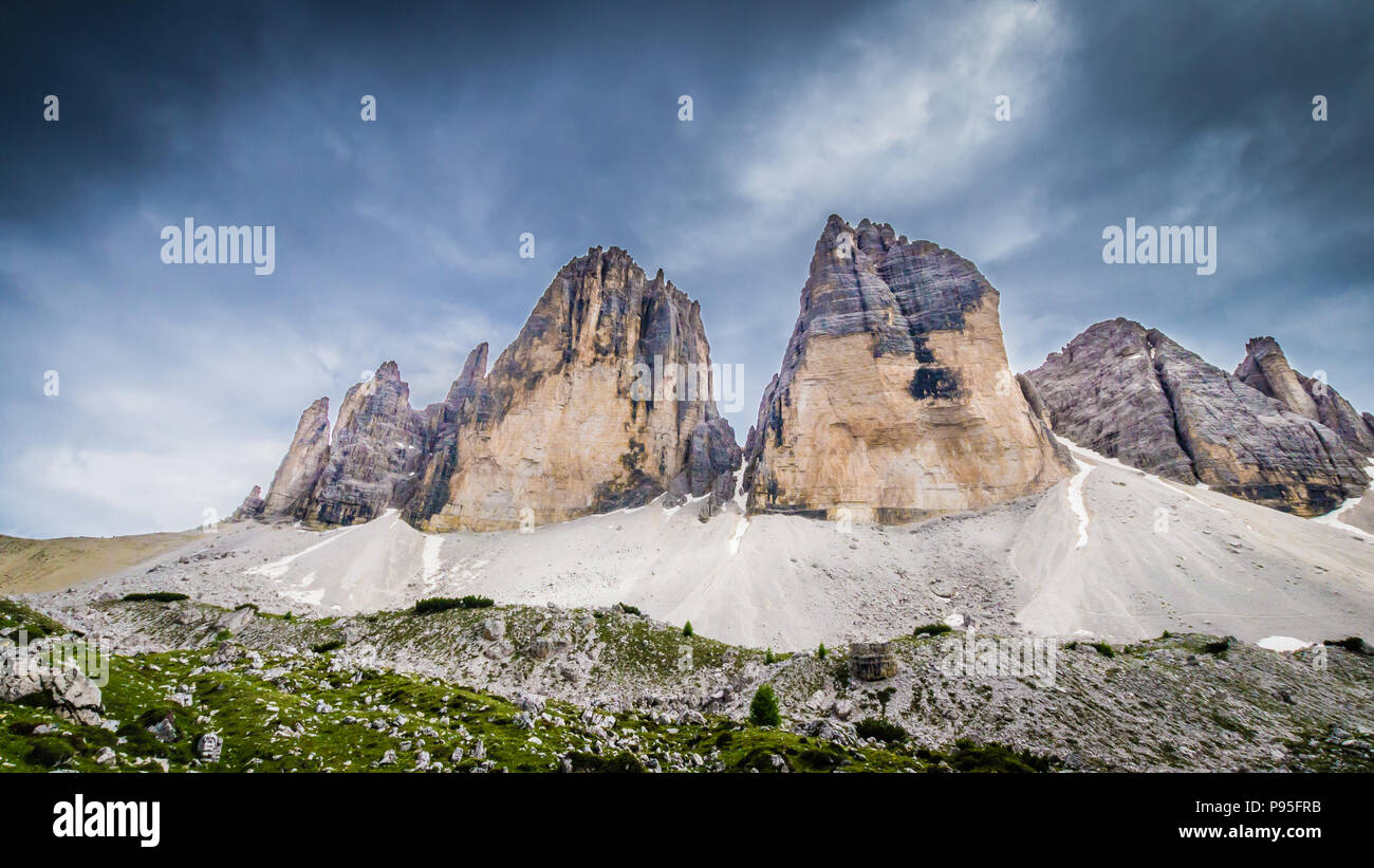 Tre Cime di Lavaredo Parc National. Drei Zinnen, Trentin-Haut-Adige, le Tyrol du sud, montagnes des Dolomites, Italie Banque D'Images