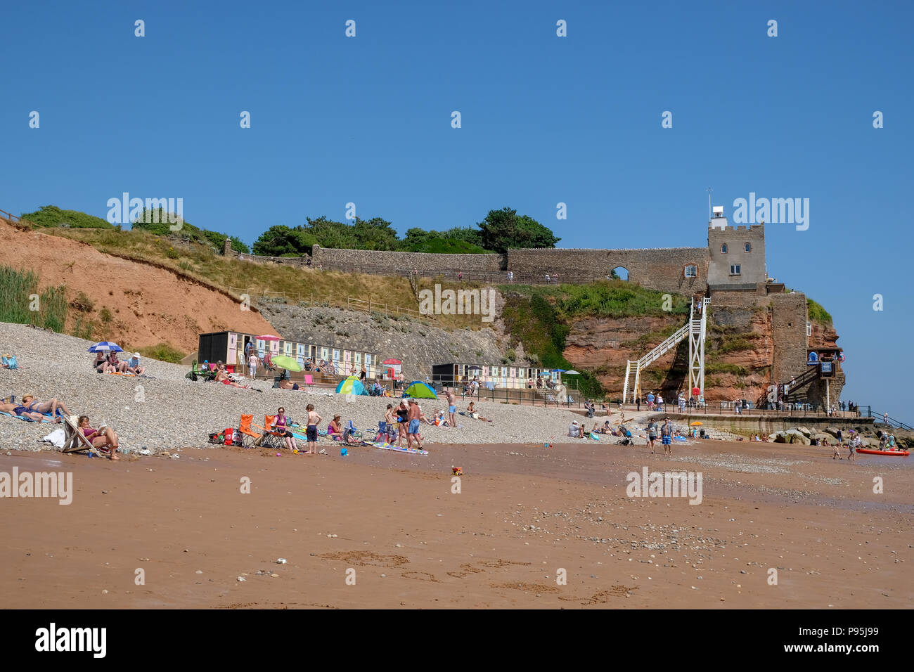 L'échelle de Jacob et la Tour de l'horloge, et l'ancien four qui est maintenant un café et à l'ouest du point de vue de l'est du Devon, Cornwall, UK Banque D'Images