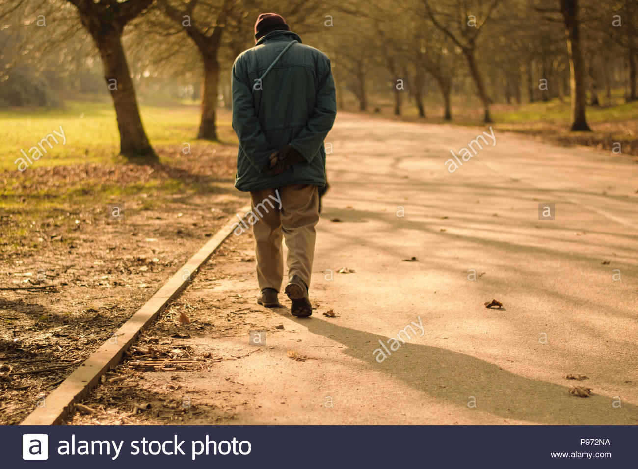 La Solitude D Un Homme Photo Stock Alamy La Solitude D Un Homme Photo Stock Alamy