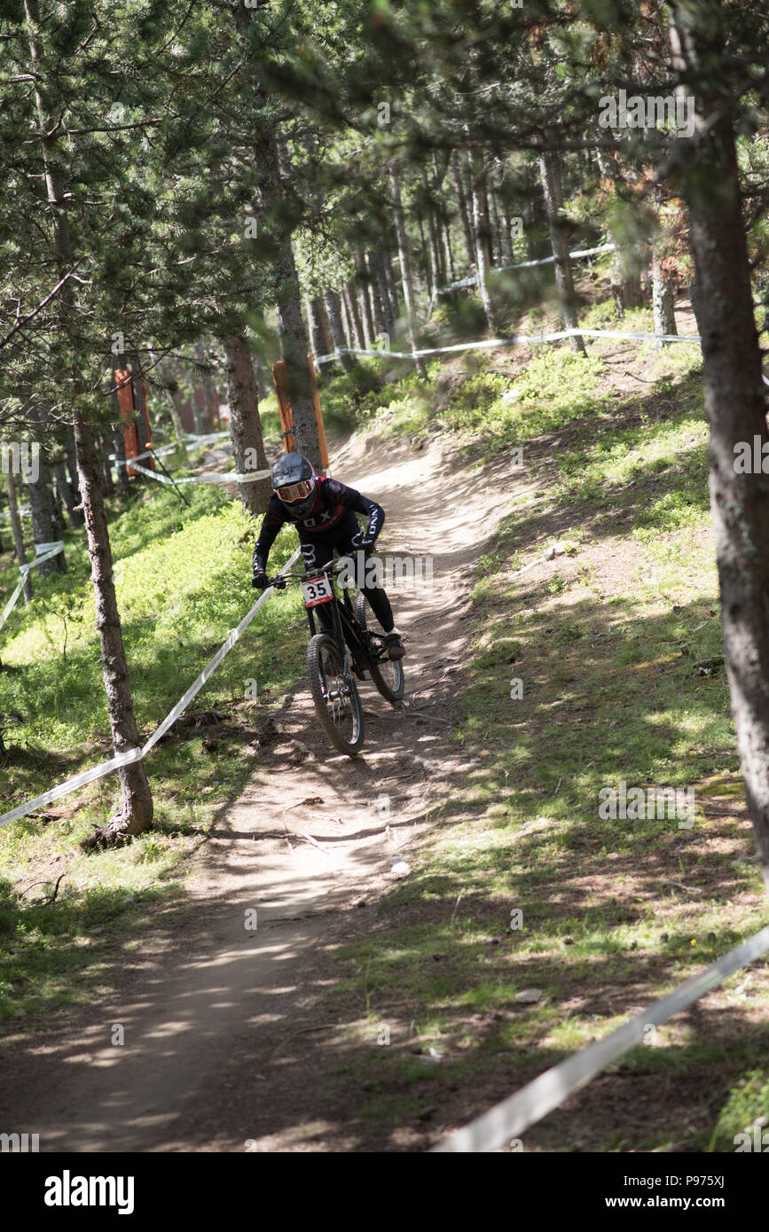 Vallnord, La Massana, Andorre. 15 juillet 2018. Course de descente, l'UCI, la Coupe du Monde de vélo de montagne, Andorre Vallnord. 15/07/2018 Credit : Martin Silva Cosentino / Alamy Live News Banque D'Images