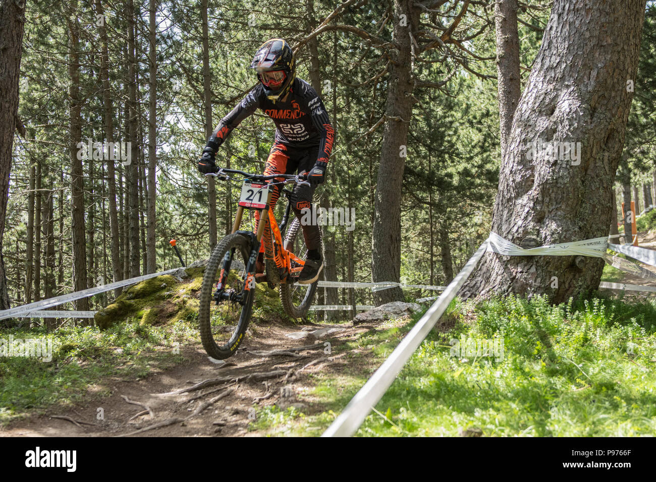 Vallnord, La Massana, Andorre. 15 juillet 2018. Course de descente, l'UCI, la Coupe du Monde de vélo de montagne, Andorre Vallnord. 15/07/2018 Credit : Martin Silva Cosentino / Alamy Live News Banque D'Images