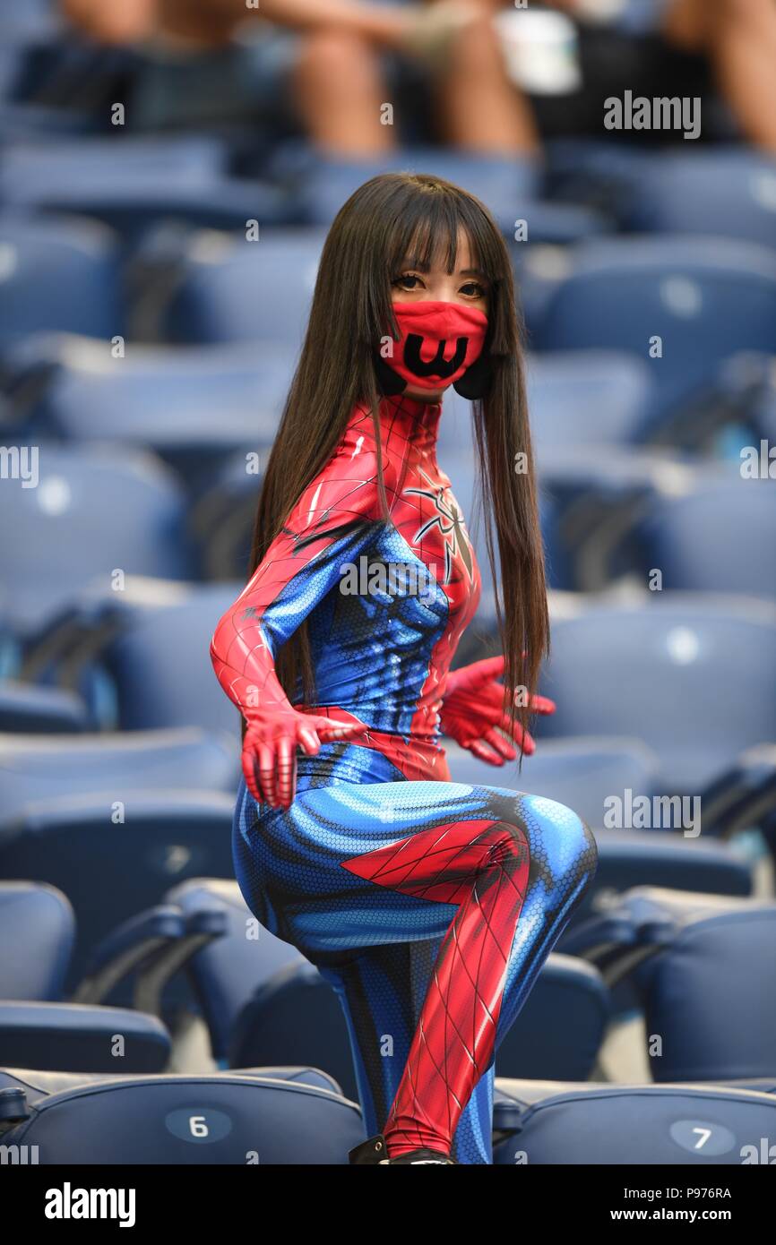 Juillet 14th, 2018, St Petersbourg, Russie. Fan de football portant costume Spiderman durant la Coupe du Monde FIFA 2018 Russie match final entre l'Angleterre et la Belgique à Saint-Pétersbourg, Russie. Stade Shoja Lak/Alamy Live News Banque D'Images