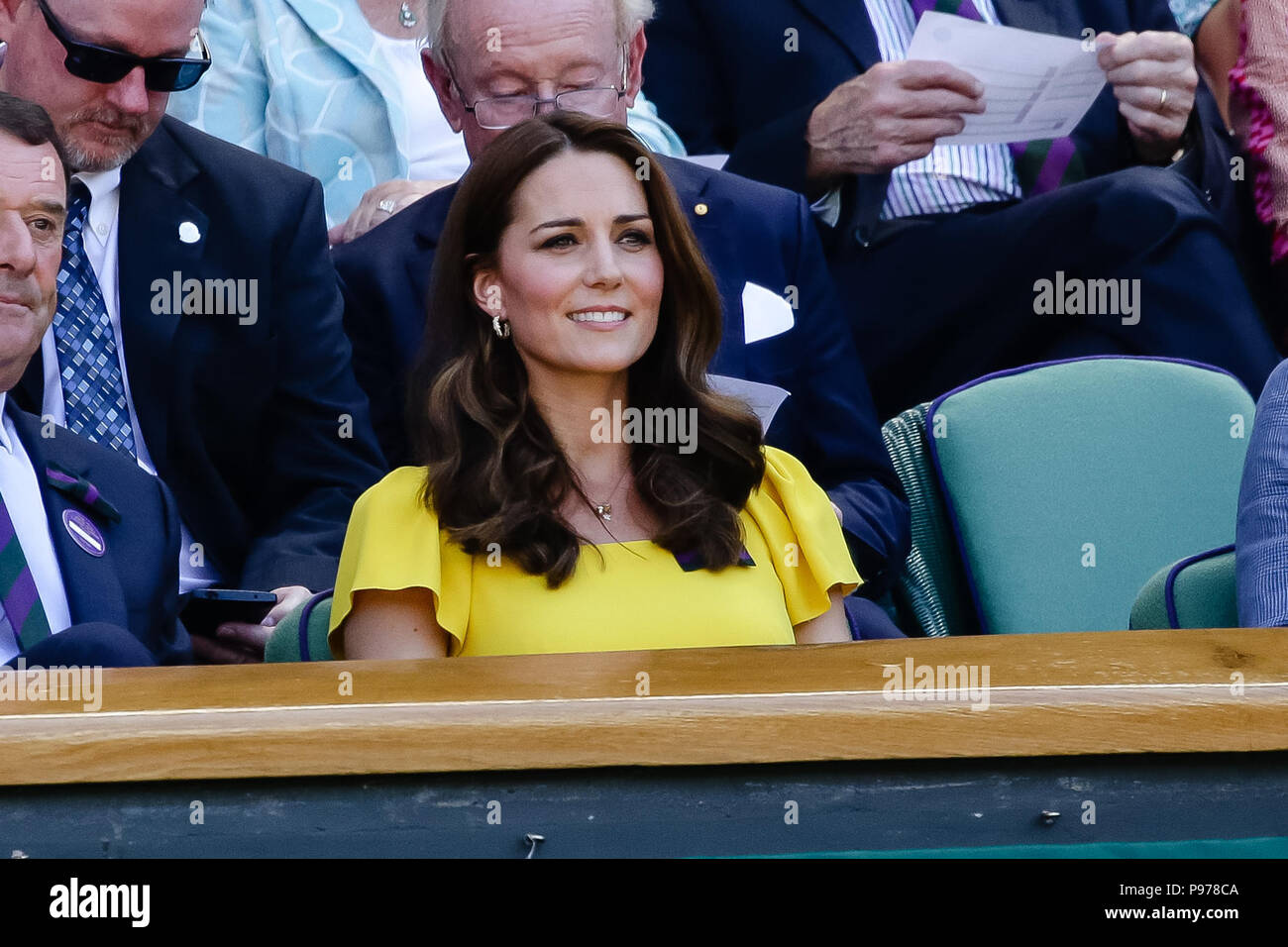 Londres, Royaume-Uni, le 15 juillet 2018 : La Duchesse Kate rend visite à la finale masculine de Wimbledon au jour 13 au tennis de Wimbledon 2018 au All England Lawn Tennis et croquet Club à Londres. Crédit : Frank Molter/Alamy live news Banque D'Images