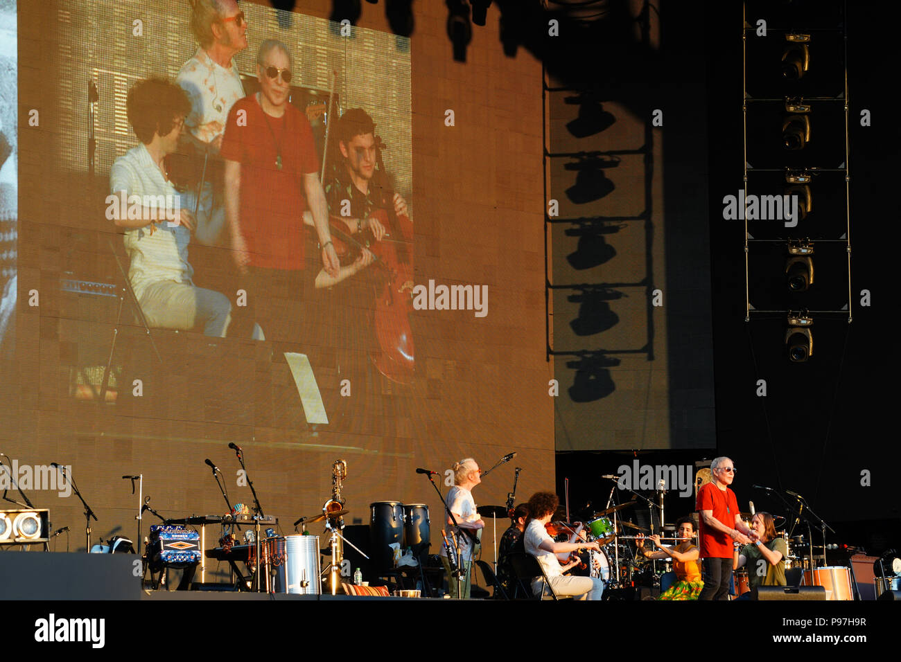 Londres, Royaume-Uni. 15 juillet, 2018. Paul Simon en live sur scène à l'heure d'été britannique 2018 festival à Hyde Park à Londres, au Royaume-Uni. Photo : Roger Garfield/Alamy Live News Banque D'Images