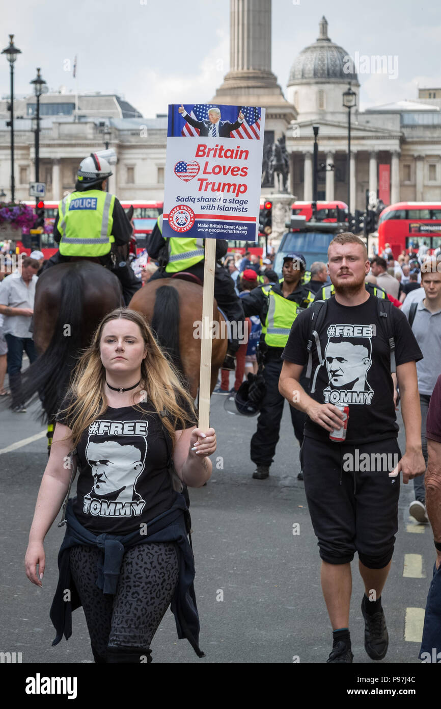 Londres, Royaume-Uni. 14 juillet 2018. Des milliers de partisans pro-Trump inscrivez-vous avec 'gratuitement' Tommy Robinson protestataires de rassemblement à Whitehall. Crédit : Guy Josse/Alamy Live News Banque D'Images