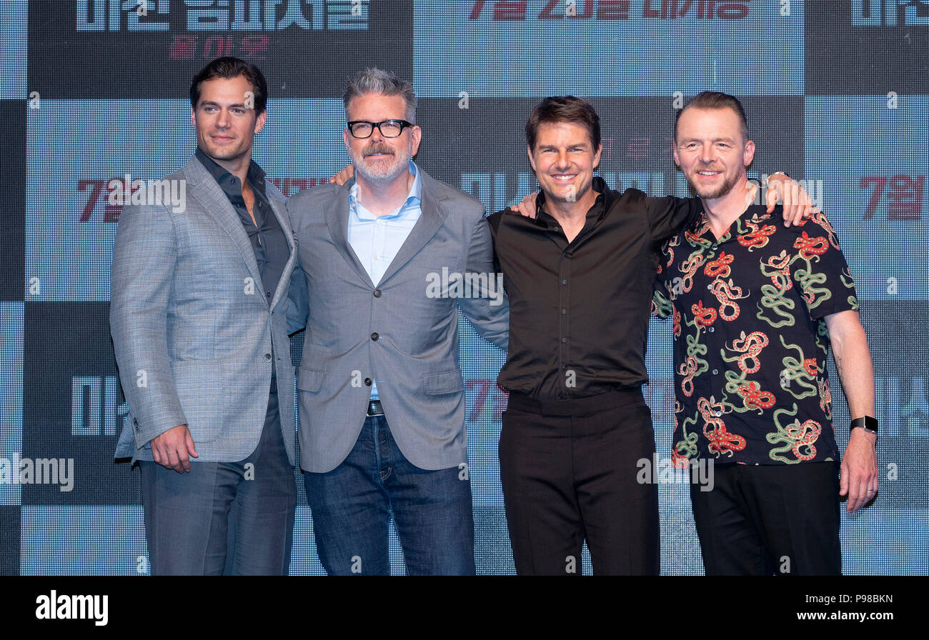 Séoul, Corée du Sud. 16 juillet, 2018. Henry Cavill, Christopher McQuarrie, Tom Cruise et Simon Pegg (de G à D) participer à une conférence de presse pour la promotion du film "Mission : Impossible - Fallout" à Séoul, Corée du Sud, le 16 juillet 2018. Credit : Lee Sang-ho/Xinhua/Alamy Live News Banque D'Images