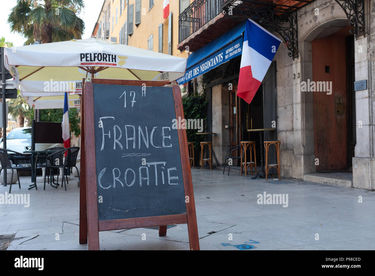 Français célébrant la Coupe du Monde de Football 2018 Banque D'Images