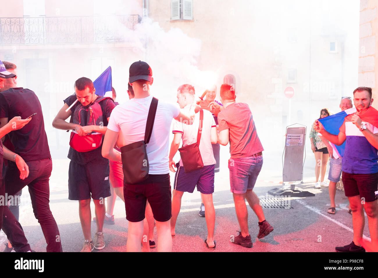 Français célébrant la Coupe du Monde de Football 2018 Banque D'Images