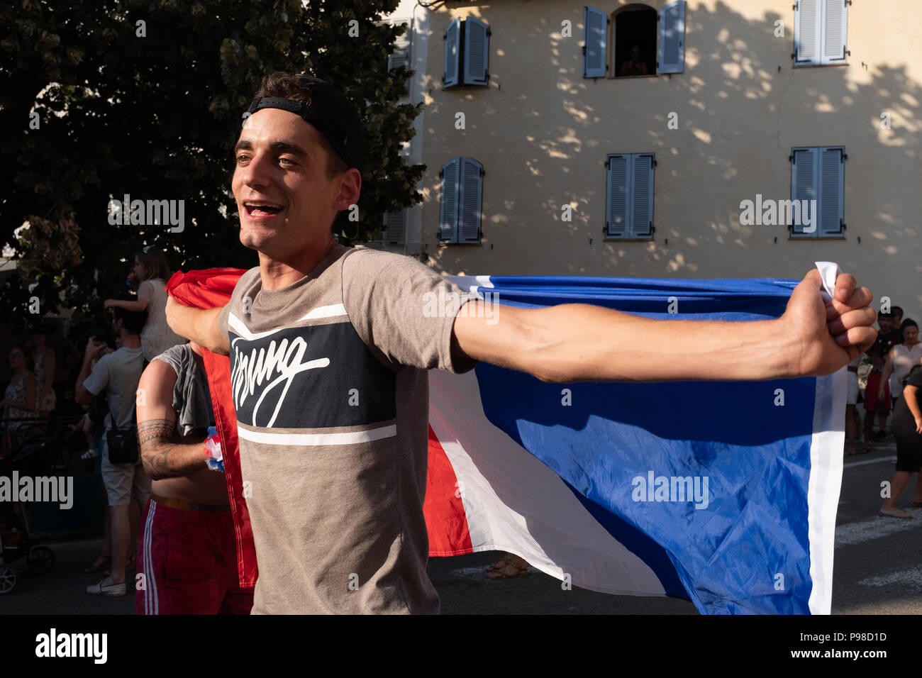 Français célébrant la Coupe du Monde de Football 2018 Banque D'Images