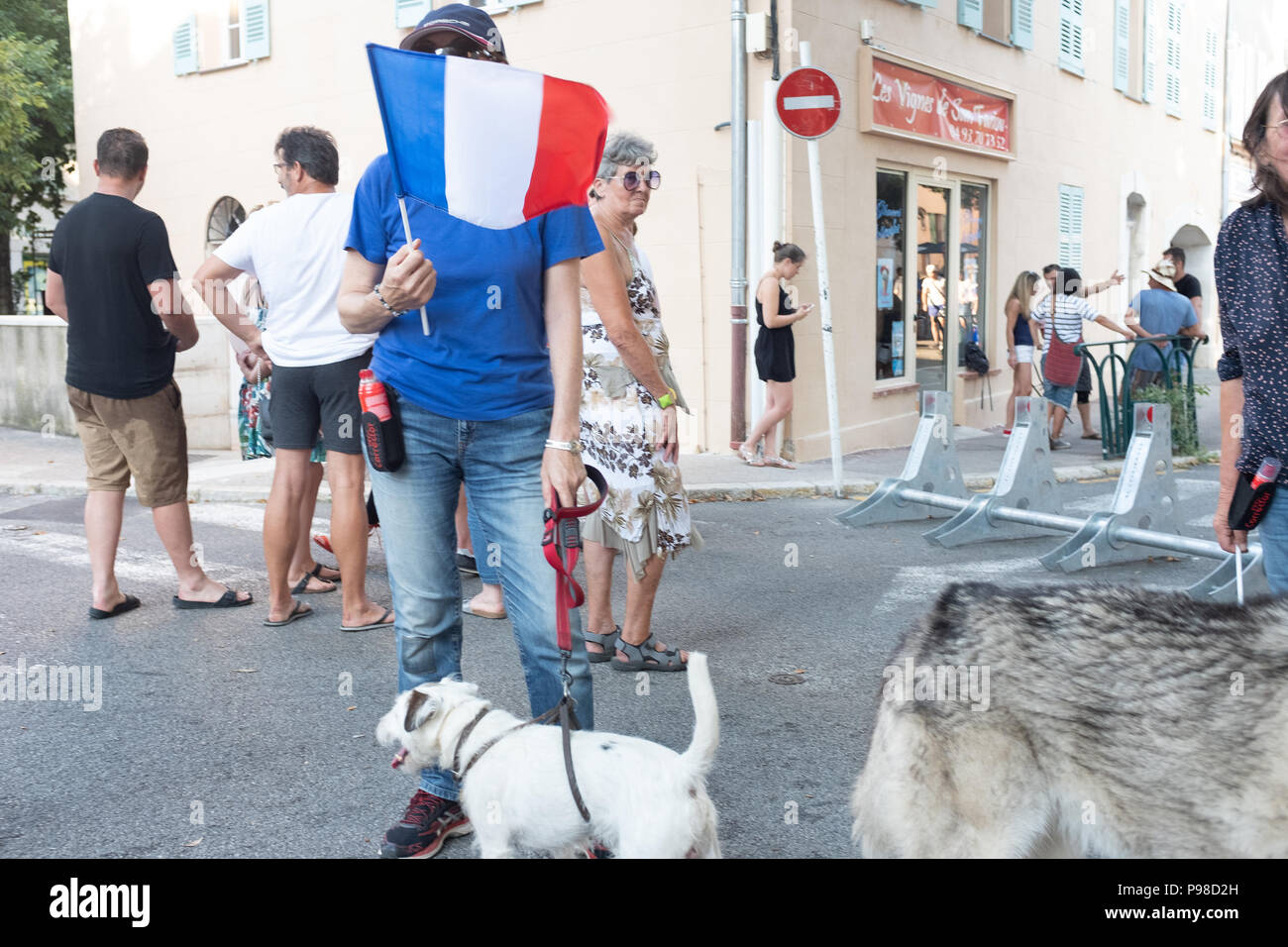 Français célébrant la Coupe du Monde de Football 2018 Banque D'Images