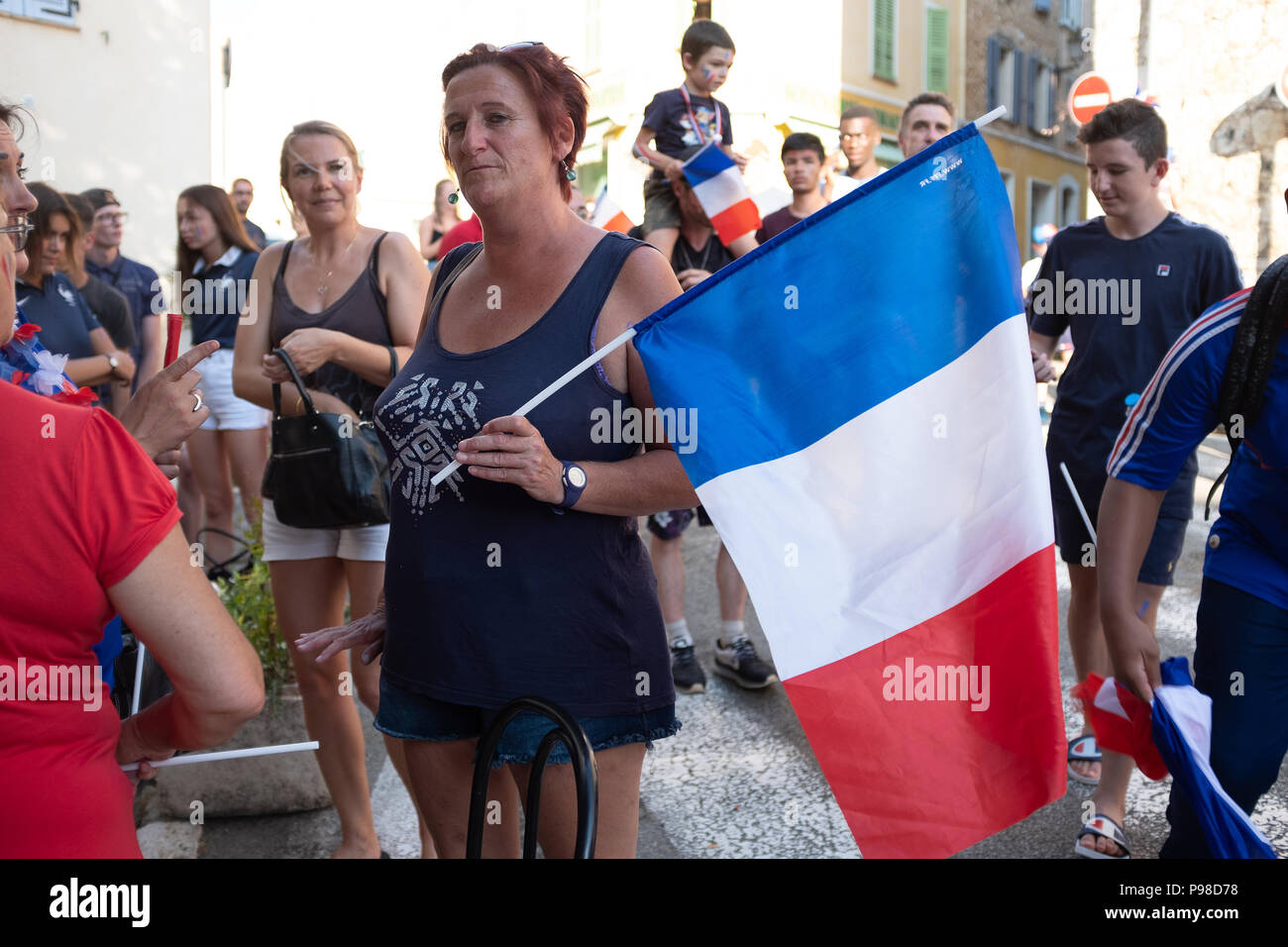 Français célébrant la Coupe du Monde de Football 2018 Banque D'Images
