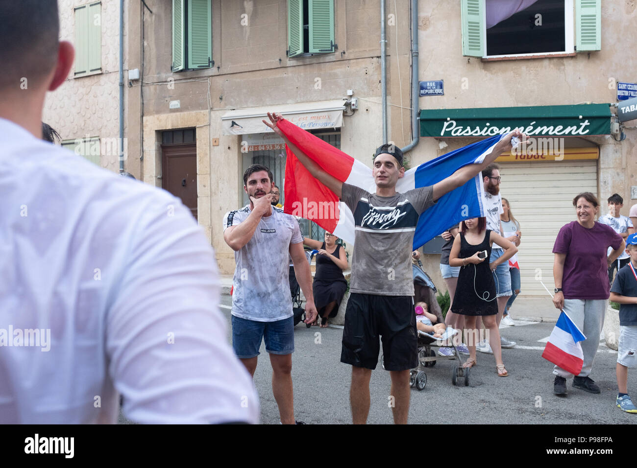 Français célébrant la Coupe du Monde de Football 2018 Banque D'Images