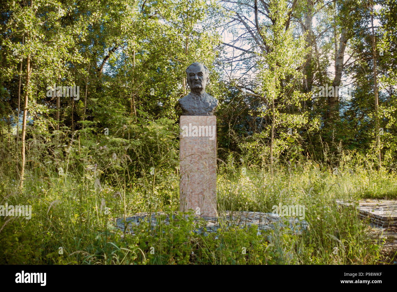 Grahovo Memorial Park et sculptures, pour commémorer les sections locales qui, dirigé par Savo Kovačević, défend la ville contre l'occupation en 1941 Austro-German Banque D'Images