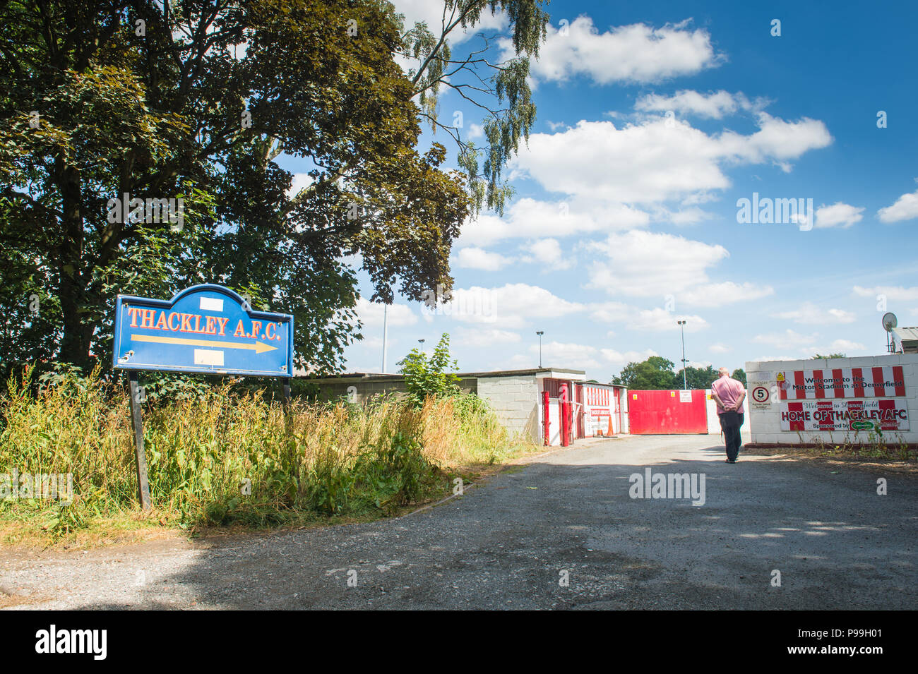 Le Groupe de stade à Dennyfield Mitton, Bradford. L'accueil d'Thackley AFC. Banque D'Images