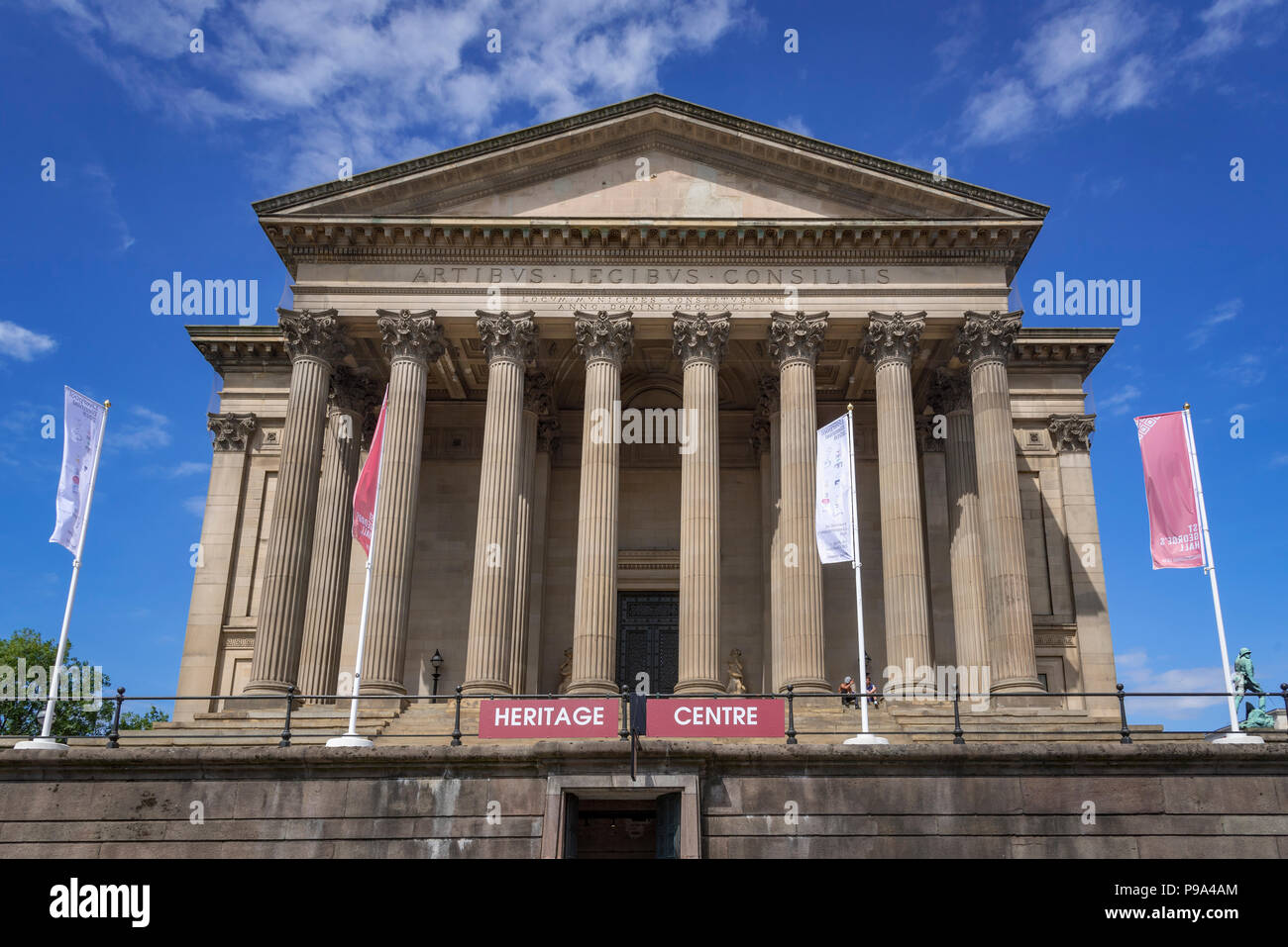 Liverpool. St Georges Hall façade sud.Le bureau du registre de Liverpool. Banque D'Images