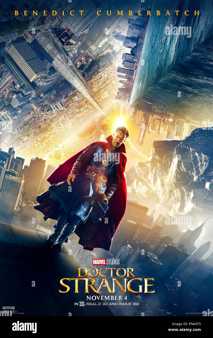 Docteur Strange (2016) réalisé par Scott Derrickson. Personnage affiche montrant le Dr Stephen Strange joué par Benedict Cumberbatch. Banque D'Images