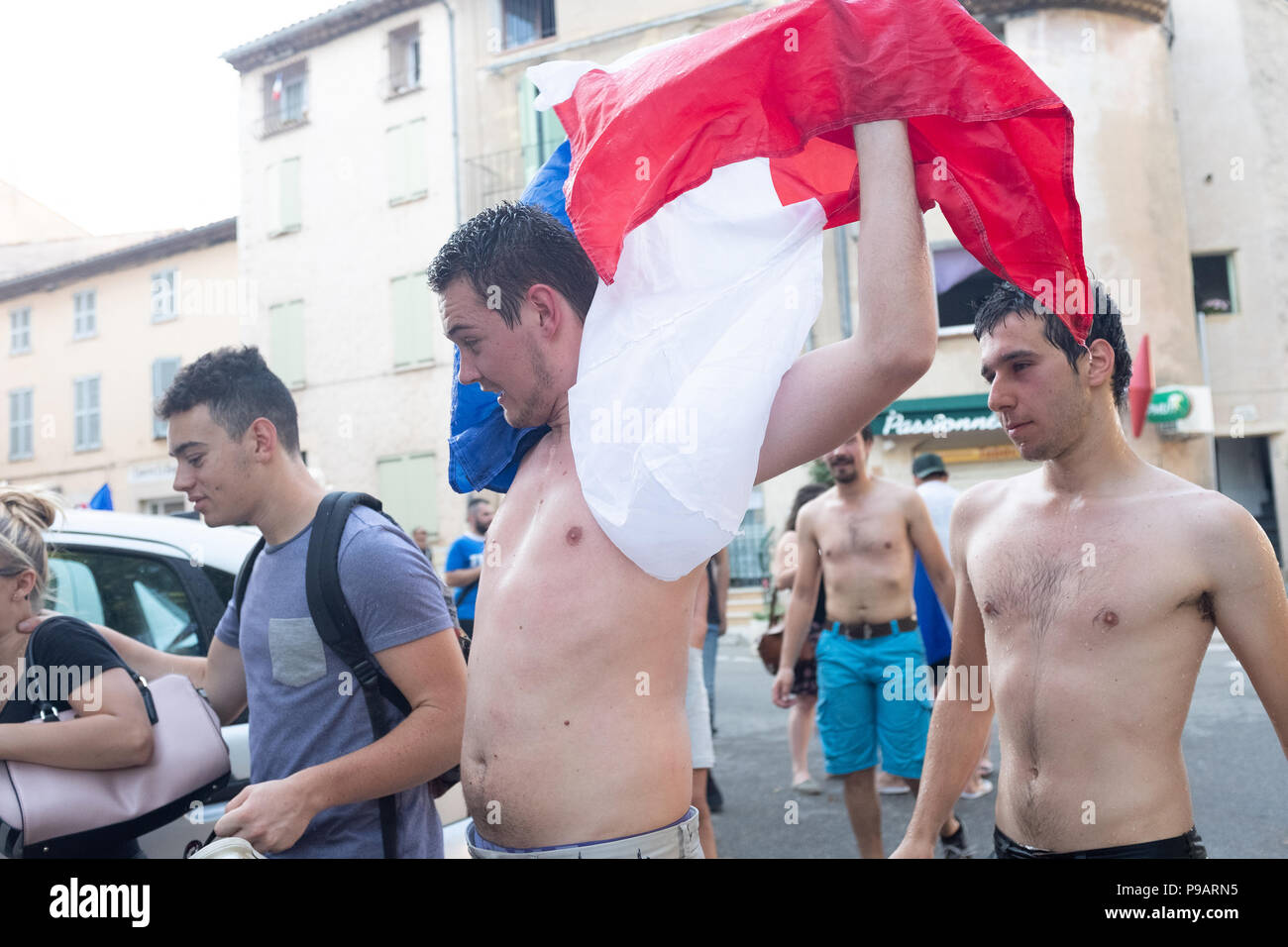 Français célébrant la Coupe du Monde de Football 2018 Banque D'Images