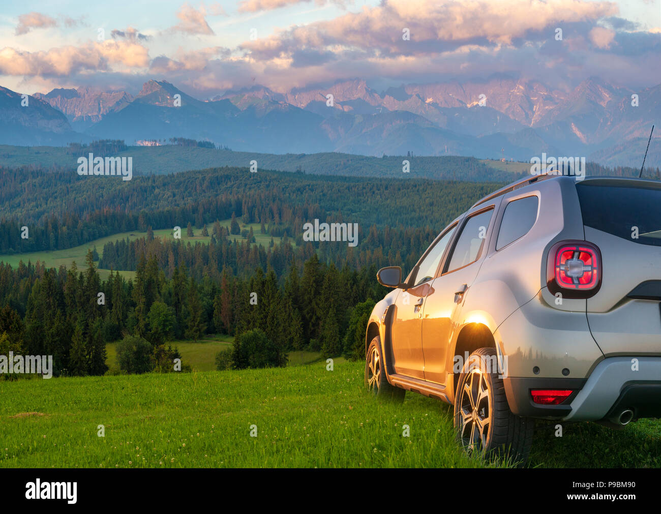 Vus sur une montagne meadow Banque D'Images