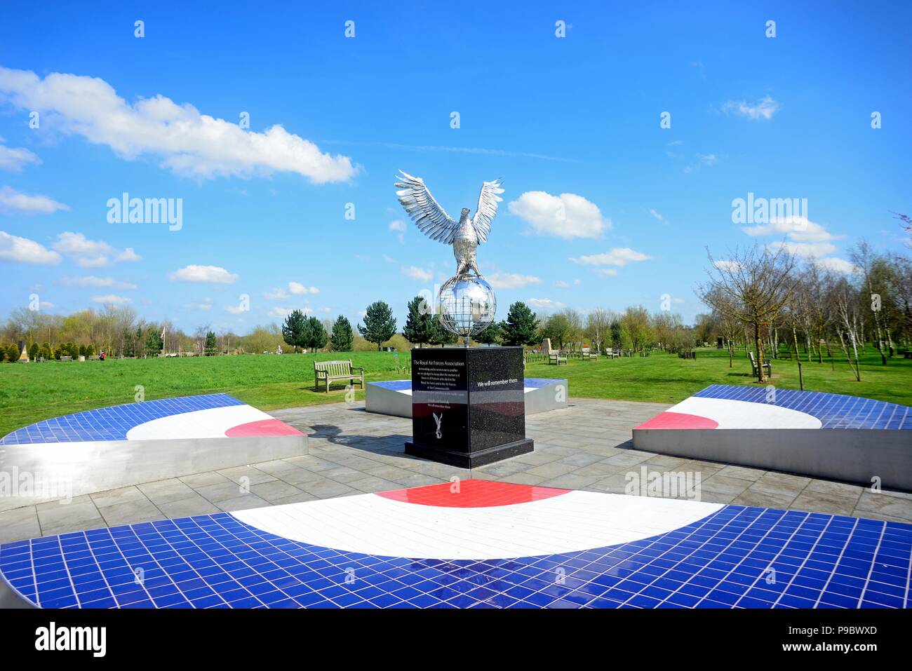 La Royal Air Force Association mémorial au National Memorial Arboretum, Alrewas, Staffordshire, Angleterre, Royaume-Uni, Europe de l'Ouest. Banque D'Images