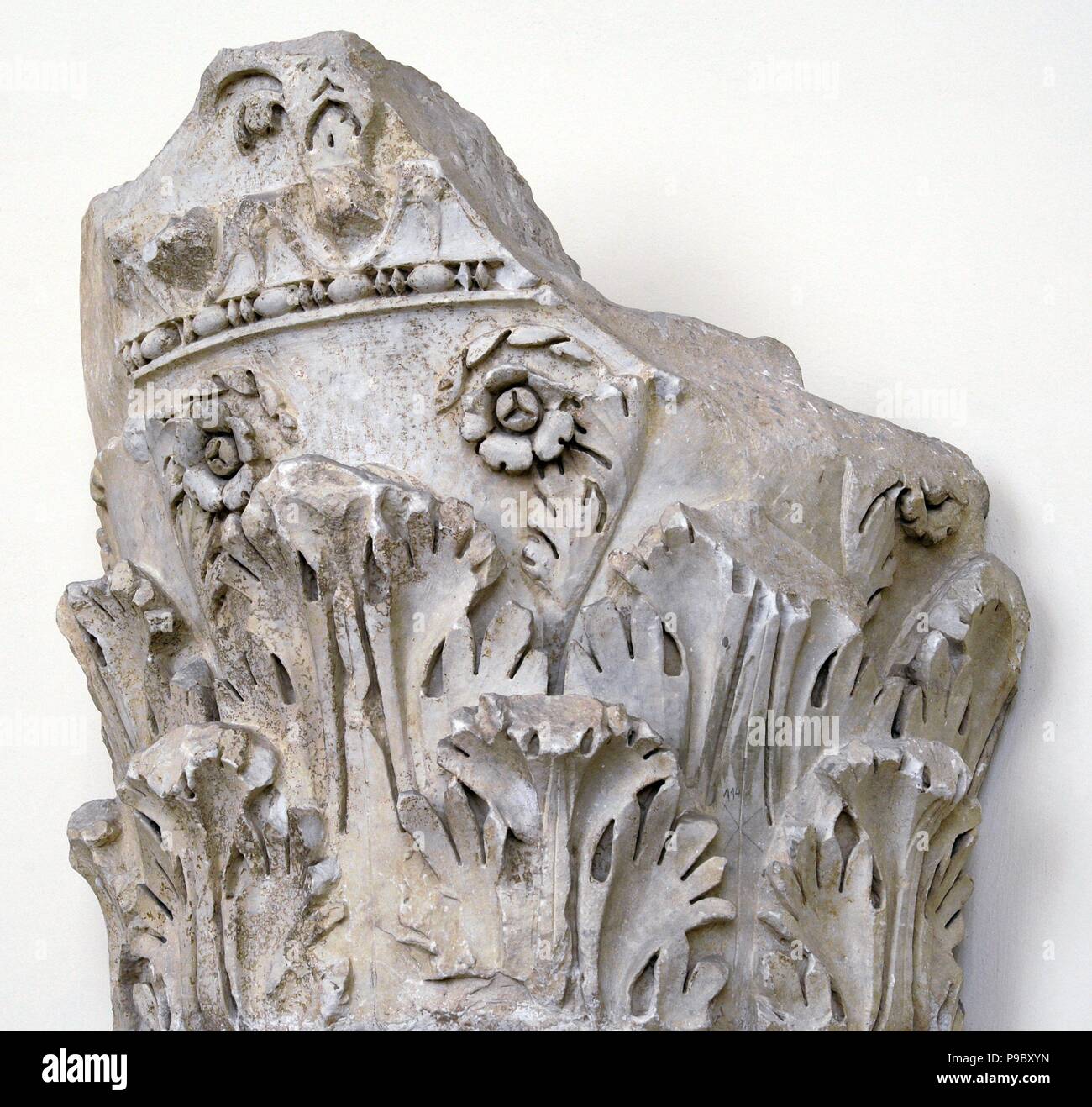 Composé de capital. En. Troisième trimestre de la 1e siècle AD. À partir de l'espace séminaire. Tarragone, Espagne. Musée Archéologique National. Tarragone. La Catalogne, Espagne. Banque D'Images