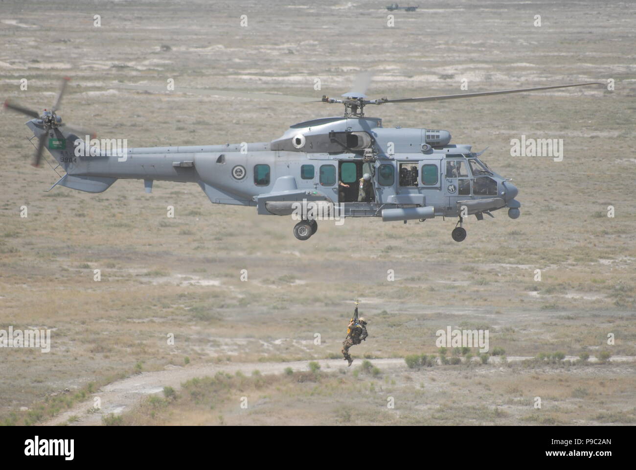 Hélicoptère militaire Cougar de l'Arabie Royal Air Force pendant la reprise du personnel de mission de l'Anatolian Phoenix Exercice CSAR à Konya Banque D'Images