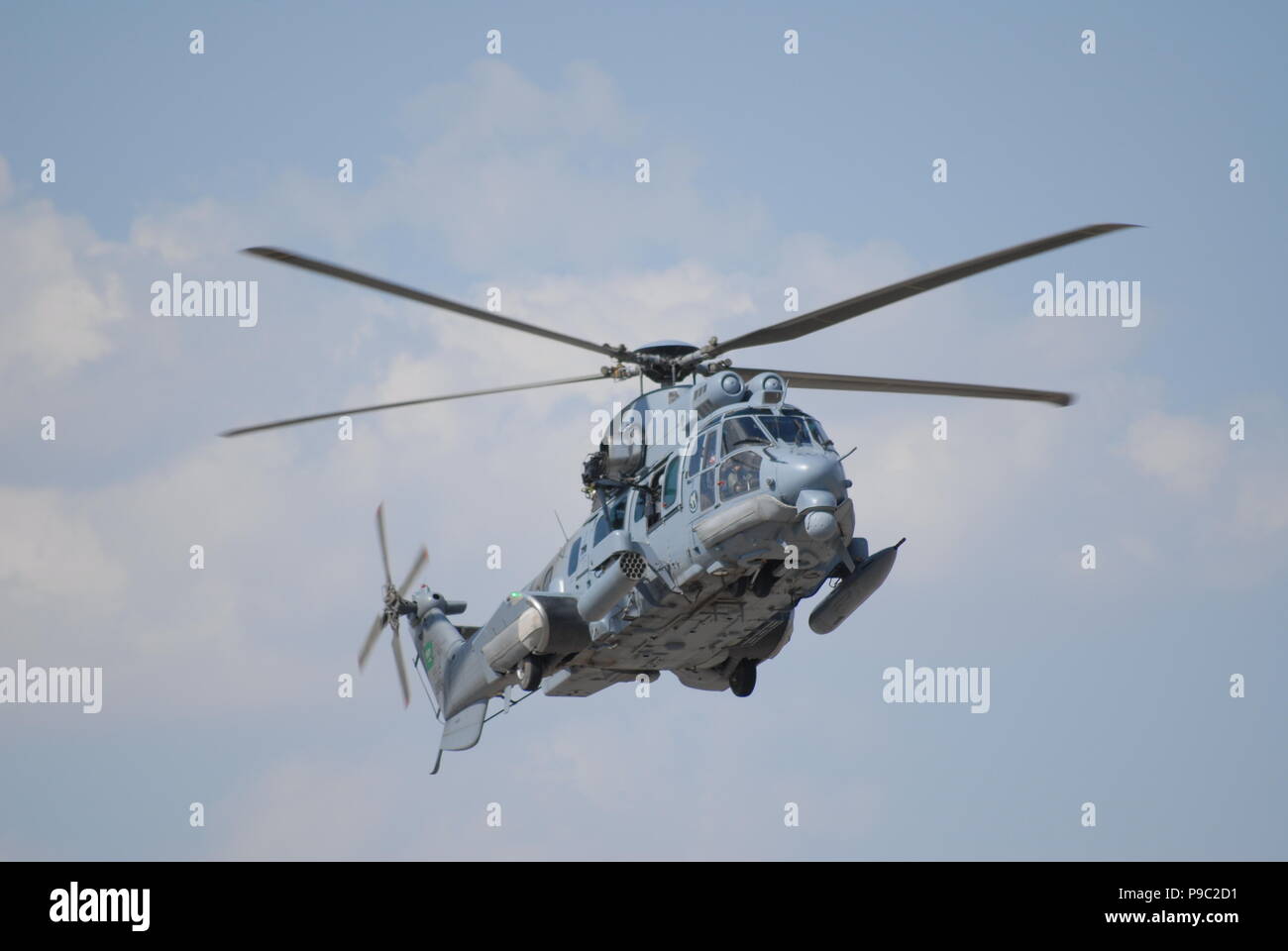 Hélicoptère militaire Cougar de l'Arabie Royal Air Force pendant la reprise du personnel de mission de l'Anatolian Phoenix Exercice CSAR à Konya Banque D'Images