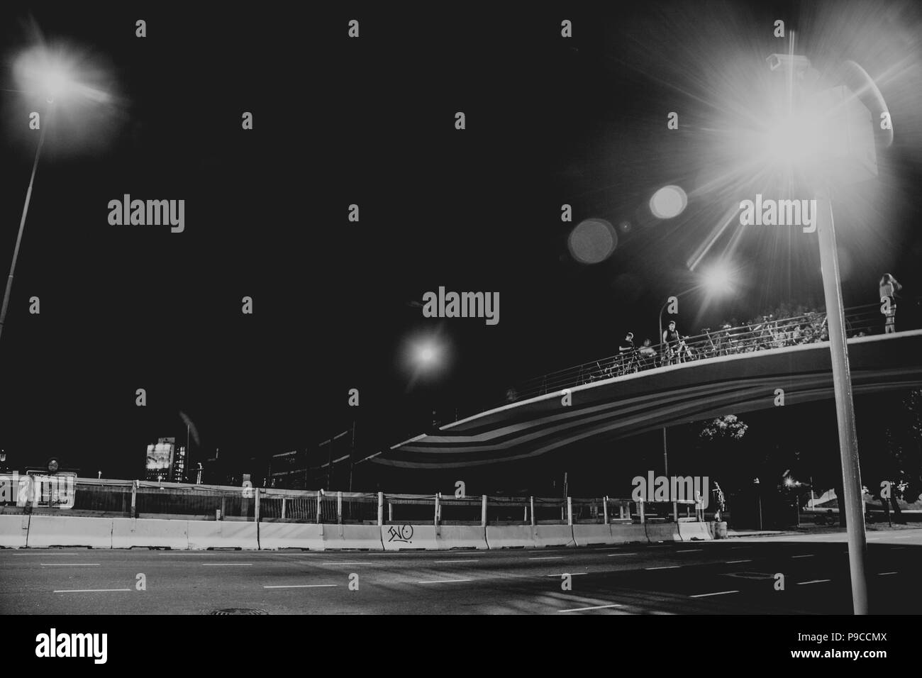 Floralis Generica y Facultad de Derecho Banque D'Images