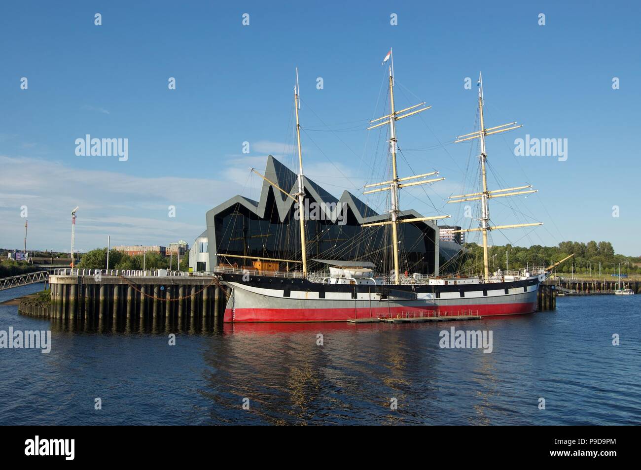 Tall Ship Glenlee devant des lauréats de Riverside Museum à Glasgow Banque D'Images