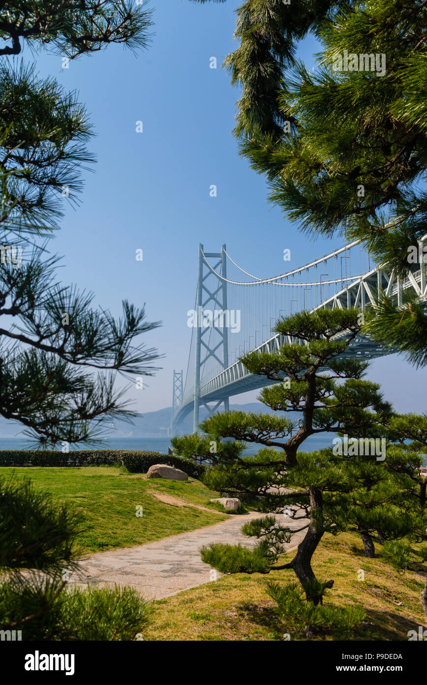 Akashi Kaikyo Bridge, pont métallique suspendu le plus long du monde Banque D'Images